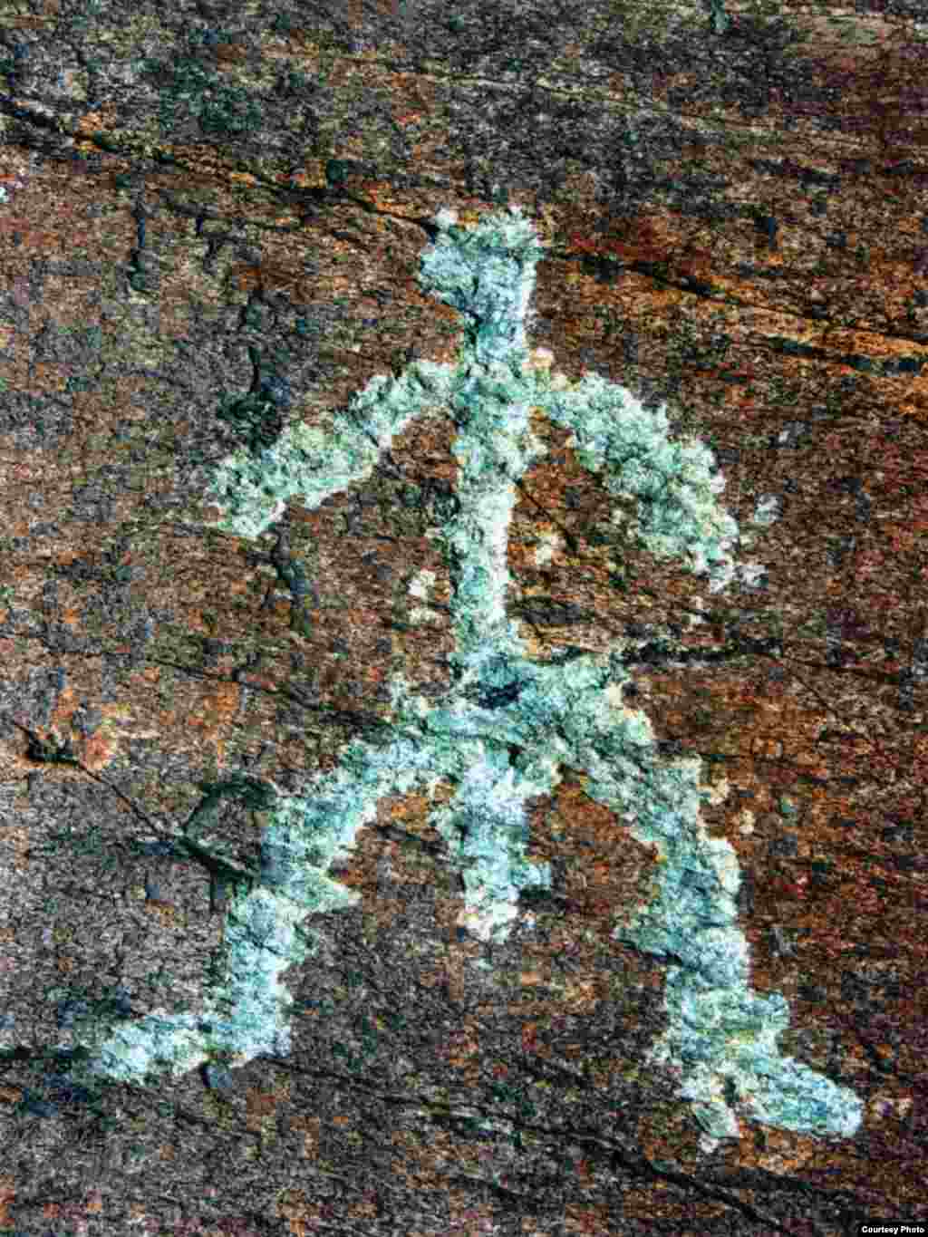 Это - Я, человек, родившийся 5500 лет тому назад в Великой Степи. - Kazakhstan – Ancient petroglyphs that suggest domestication of horses on territory of Northern Kazakhstan, photo #1 from "Shynghystaw Petroglyphs" by Mukhtar Magauin